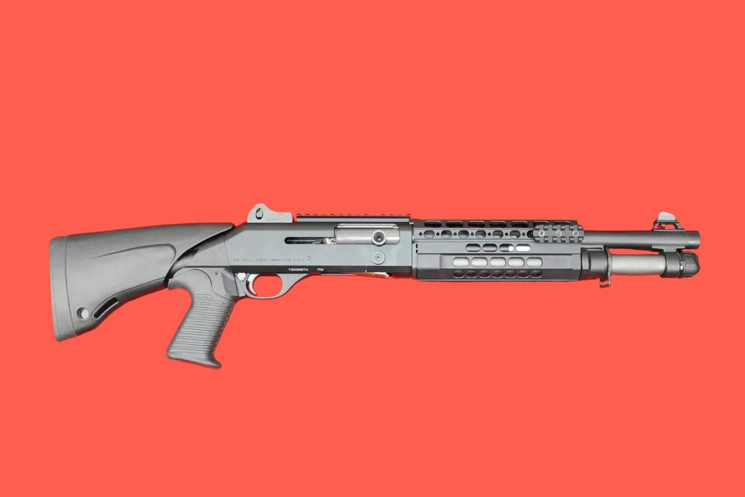 Benelli M4 Super 90 T Pro Black - Seitenansicht rechts