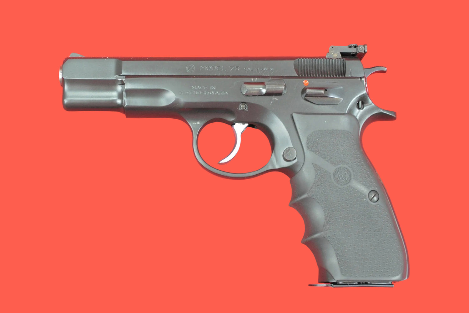 Halbautomatische Pistole Brünner M75 9mm Luger gebraucht - Seitenansicht links