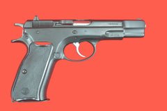 Halbautomatische Pistole CZ Mod. 75 9mm Luger gebraucht - Seitenansicht rechts