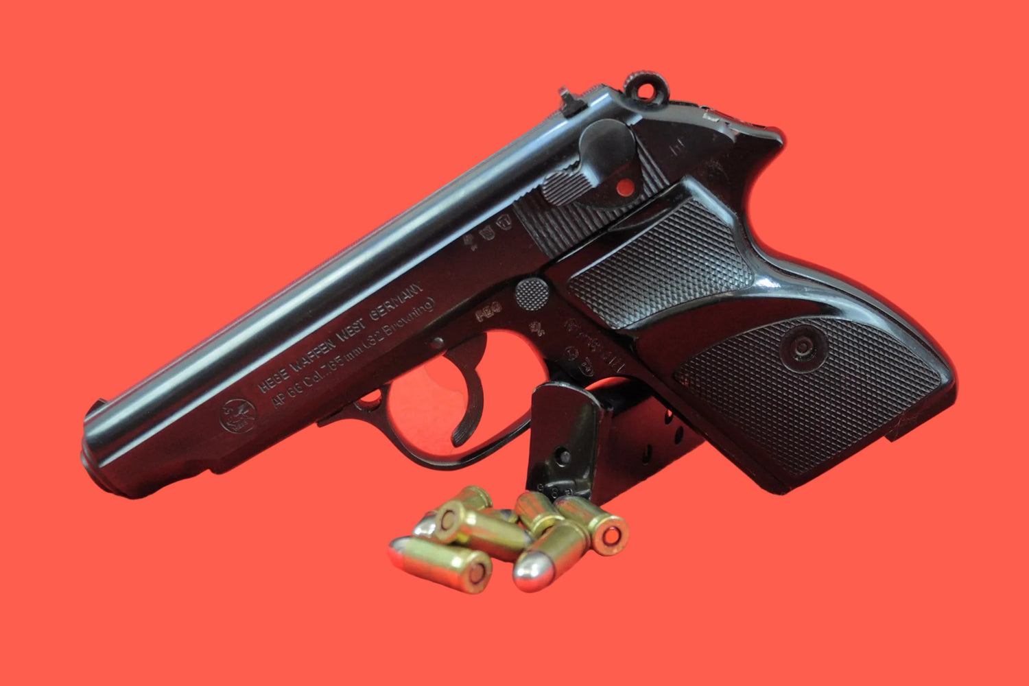 Halbautomatische Pistole Hege AP 66 7,65 mm gebraucht - Seitenansicht/Draufsicht