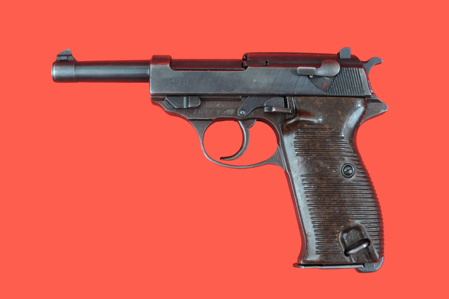 Halbautomatische Pistole Walther P38 9mm Luger gebraucht - Seitenansicht links