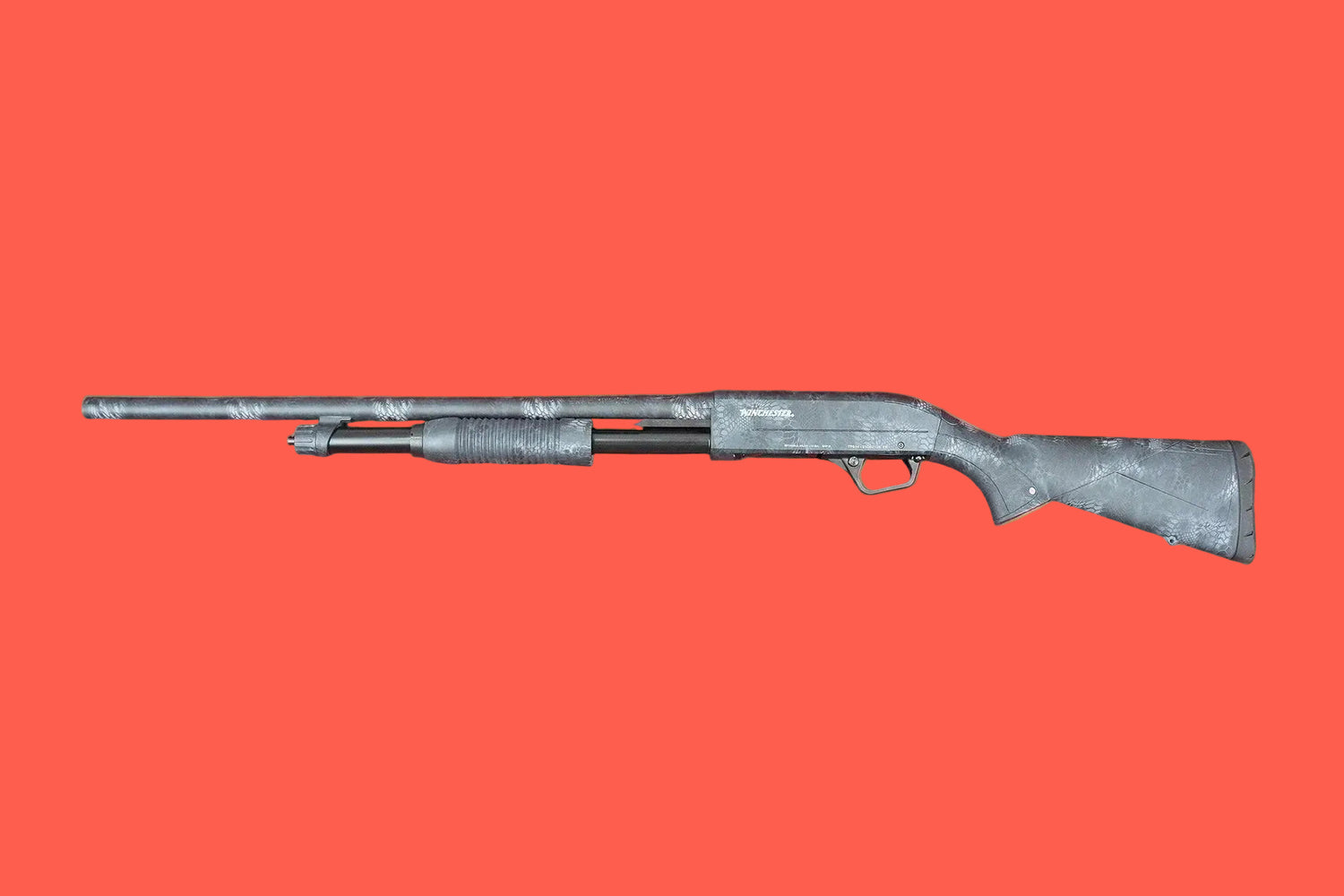 Vorderschaftrepetierflinte Winchester SXP Typhon Defender Rifled 12/76 - Seitenansicht links