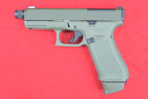 Glock 45 M.O.S. Hunter Edition Natogrün 9mm Luger
