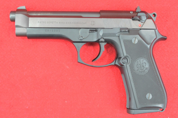 Beretta 92, 9mm Luger