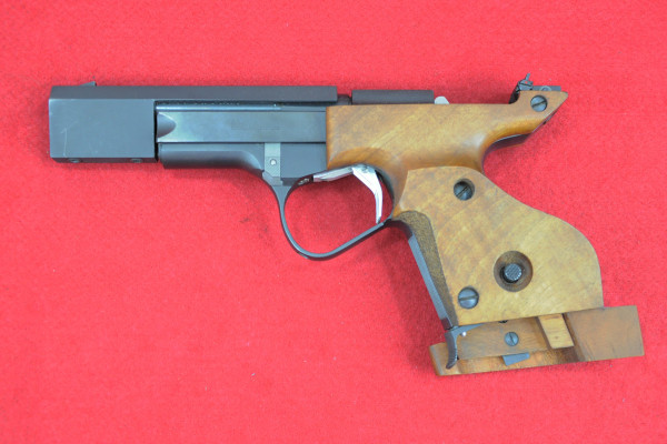Unique Des 69U SL Pistole Kal. .22lr