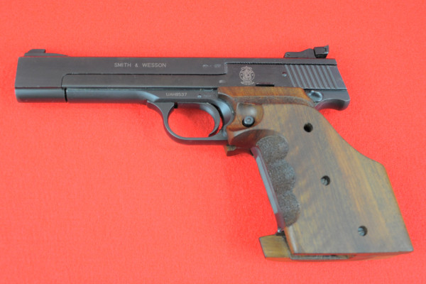 Smith &amp; Wesson Mod. 41 .22 lr