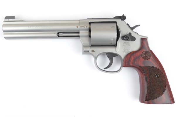 Smith &amp; Wesson 686-6 International .357 Mag. Revolver
