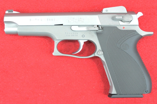Smith &amp; Wesson Mod. 3906, 9mm Luger
