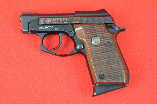Taurus PT-22 .22lr